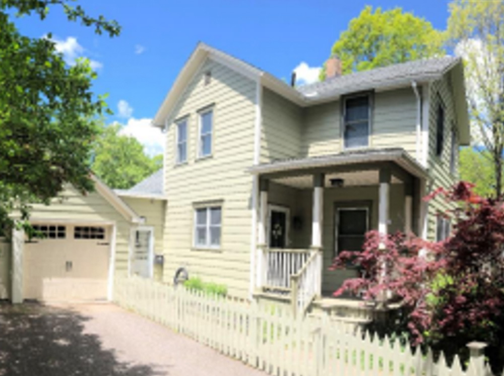Isabel Hill House at 16 College St, Hudson, OH